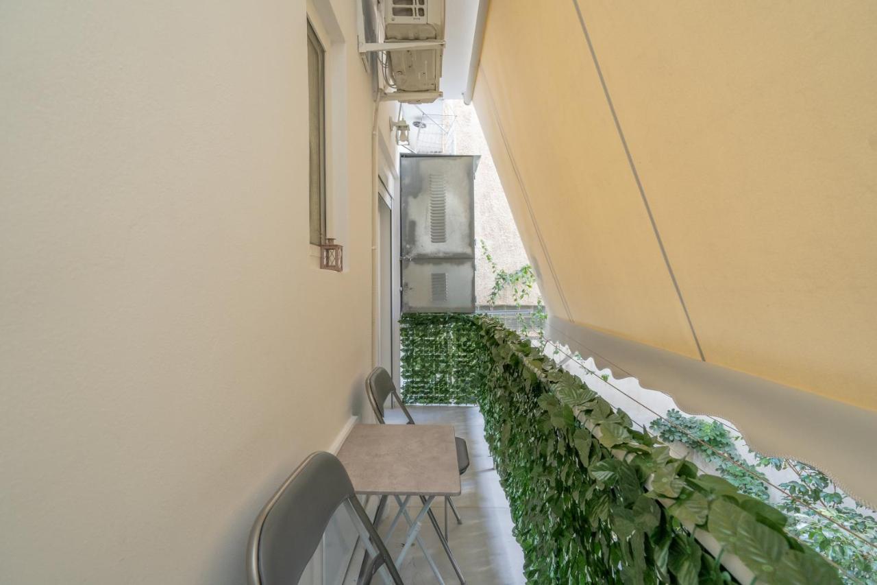 Comfy Apt Next To Metro Афины Экстерьер фото