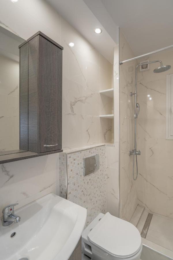 Comfy Apt Next To Metro Афины Экстерьер фото