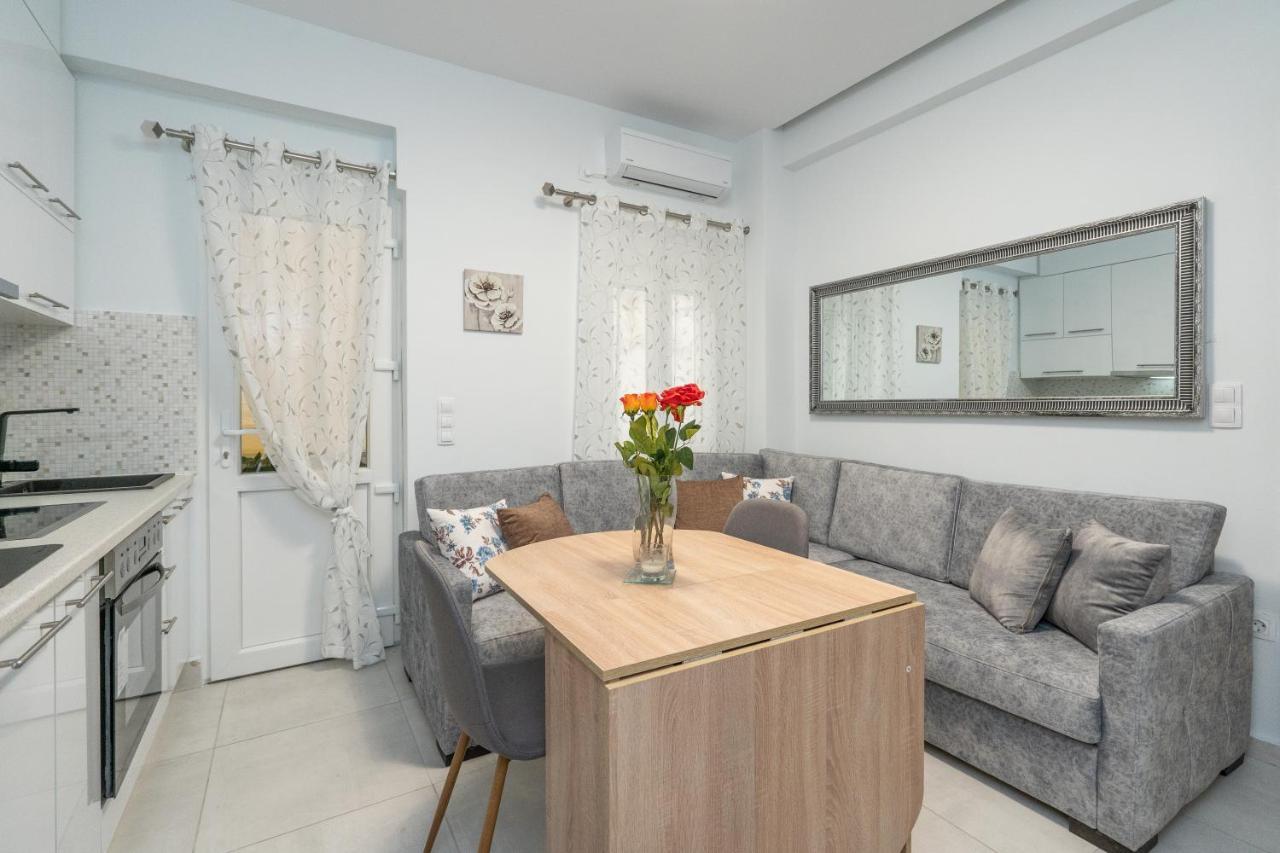 Comfy Apt Next To Metro Афины Экстерьер фото